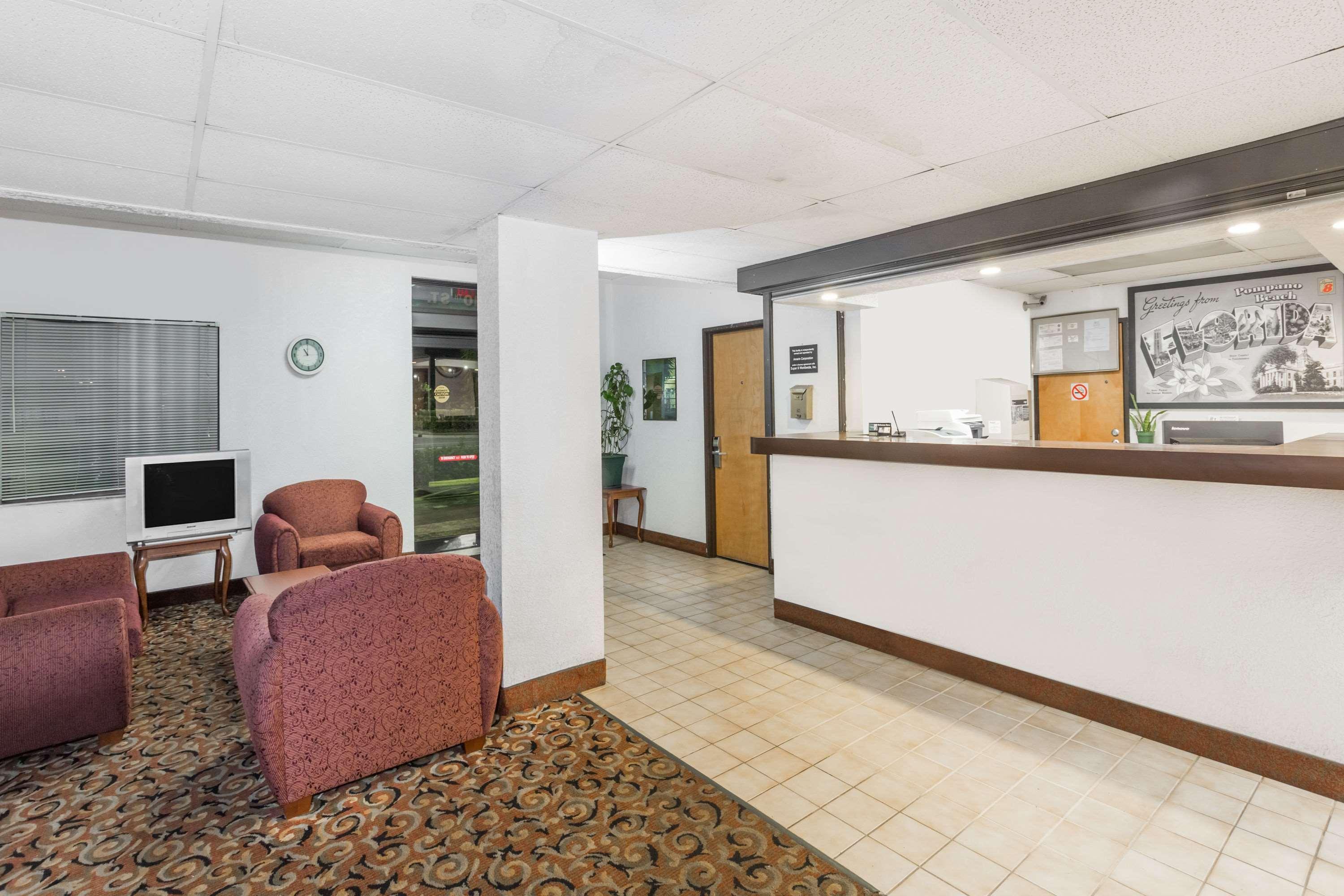 Super 8 By Wyndham Pompano Beach Kültér fotó