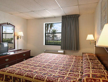 Super 8 By Wyndham Pompano Beach Kültér fotó